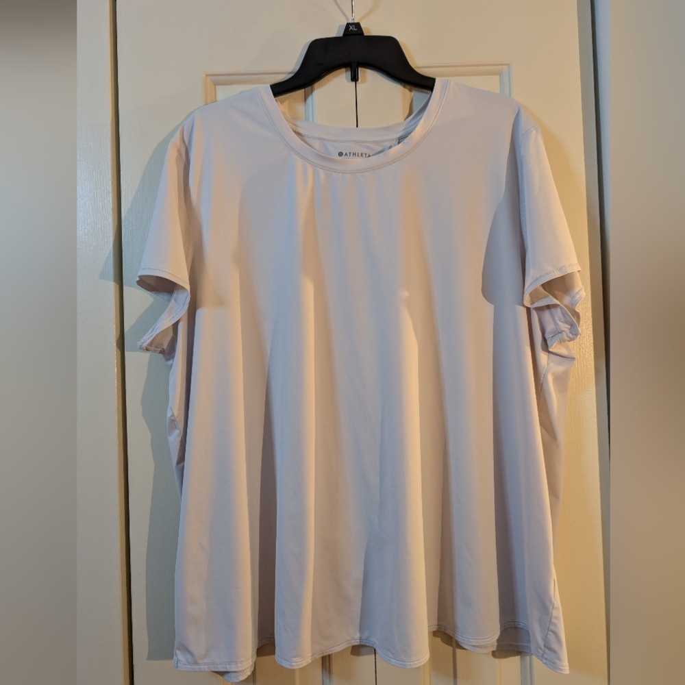 Athleta Women's Short Sleeve Pale Dove Gray Top Size 2X